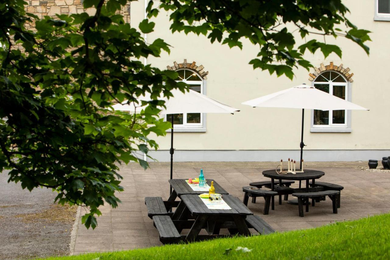 Donegal Manor Hotel Donegal Town Екстериор снимка