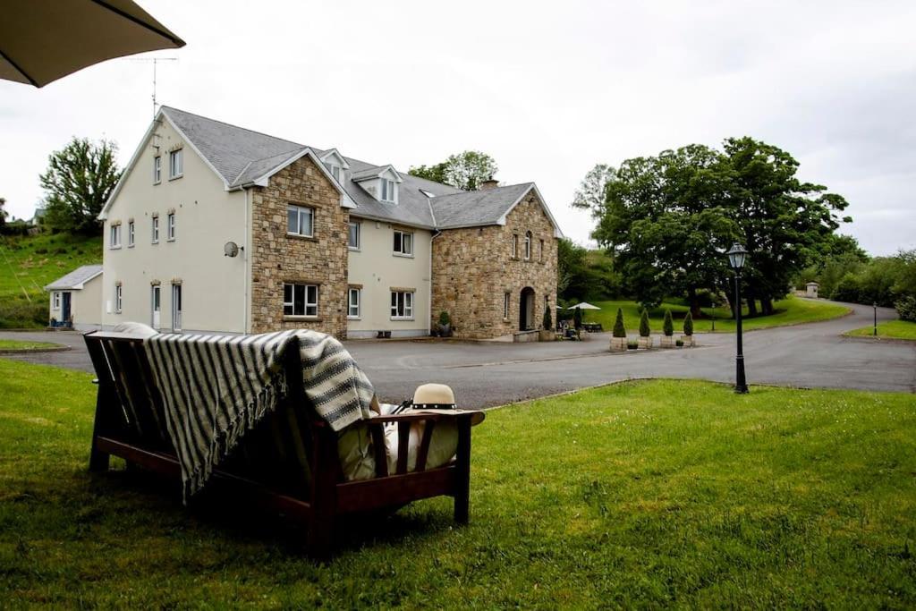 Donegal Manor Hotel Donegal Town Екстериор снимка
