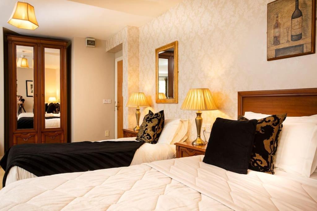 Donegal Manor Hotel Donegal Town Екстериор снимка