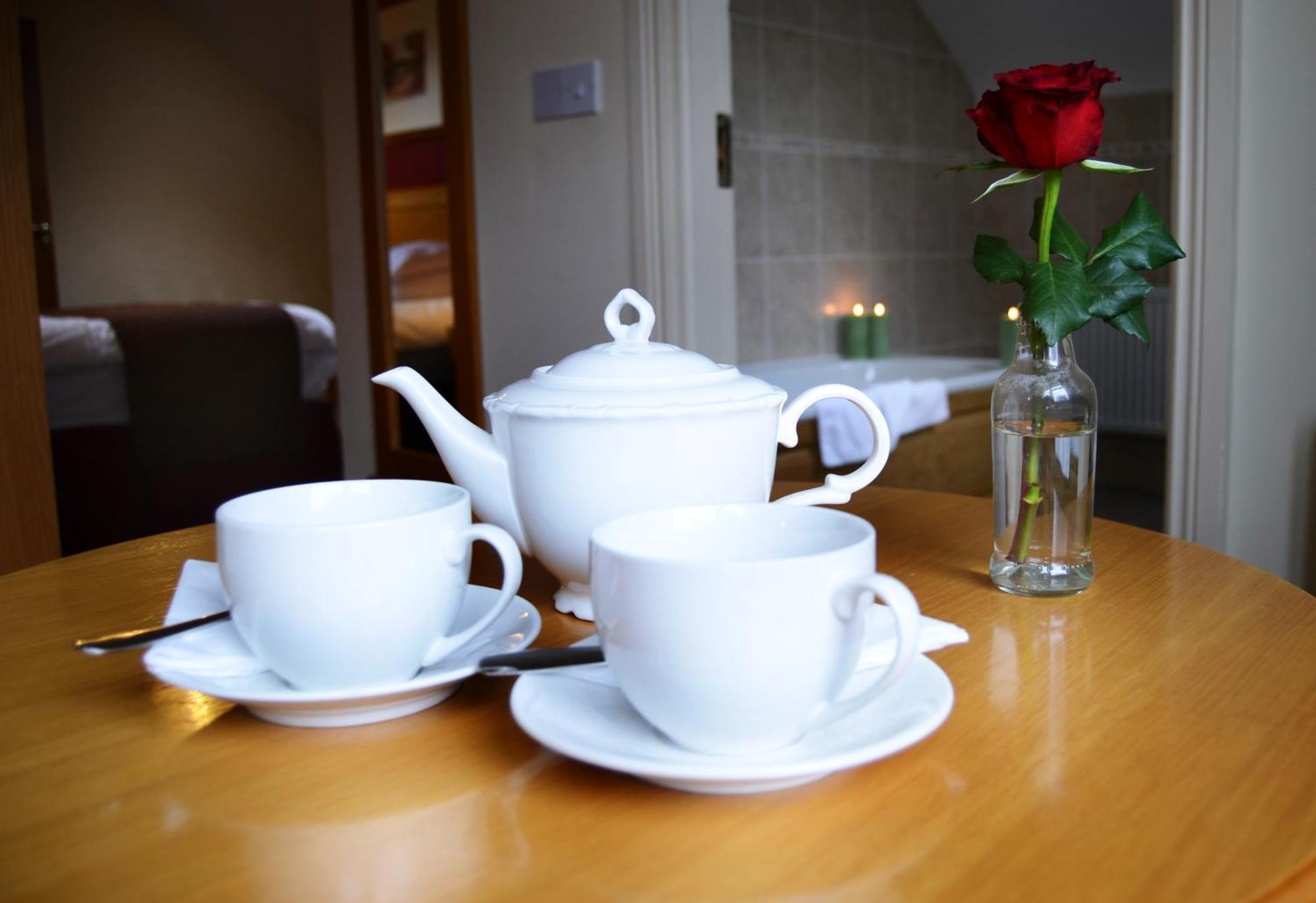 Donegal Manor Hotel Donegal Town Екстериор снимка