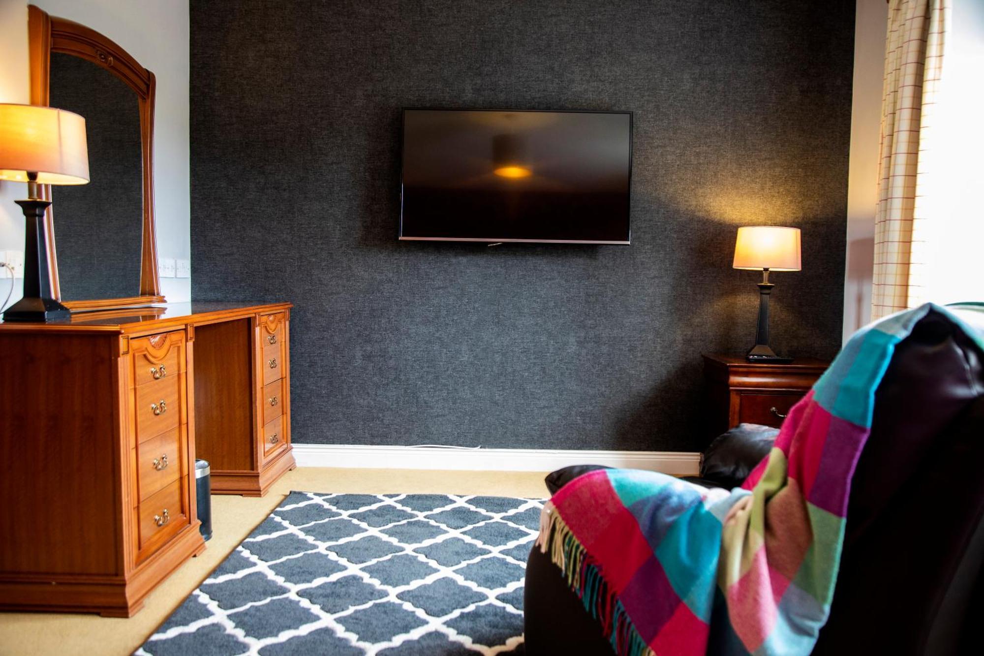 Donegal Manor Hotel Donegal Town Екстериор снимка