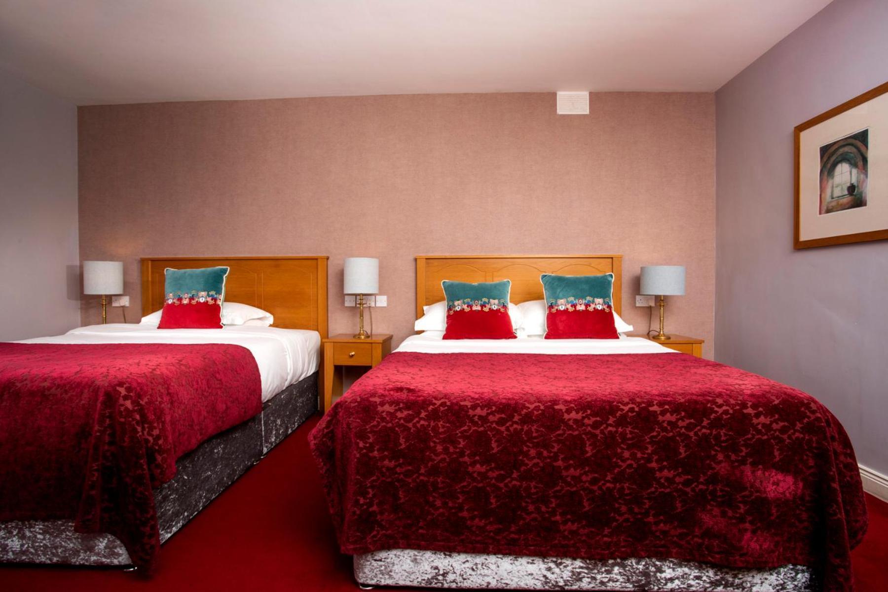 Donegal Manor Hotel Donegal Town Екстериор снимка
