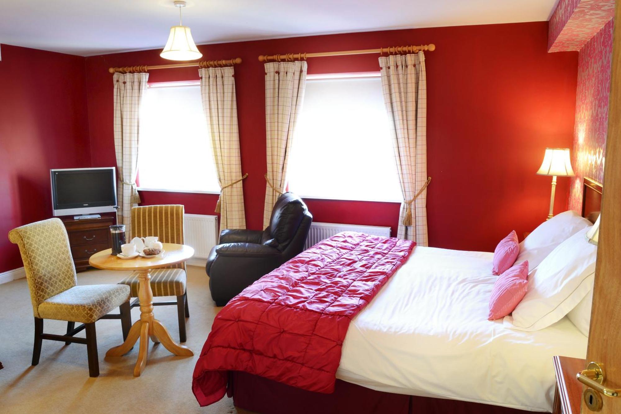 Donegal Manor Hotel Donegal Town Екстериор снимка
